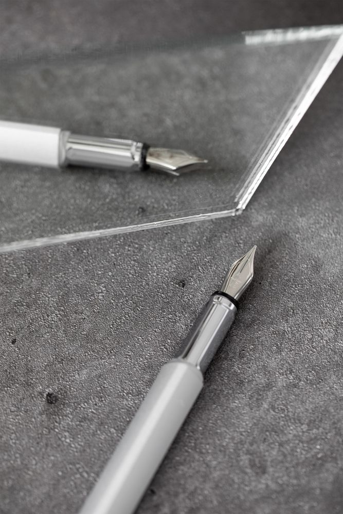 Ручка перьевая PF One, серебристая, серебристый, металл