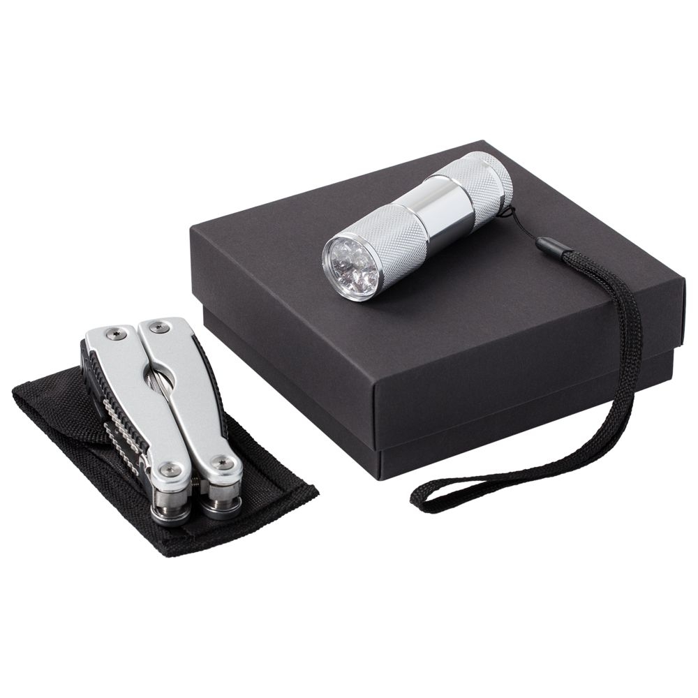 Набор Handmaster: фонарик и мультитул, серебристый, серебристый, фонарик - алюминий; мультитул: инструменты - нержавеющая сталь; рукоятки - алюминий; чехол - полиэстер; коробка - картон