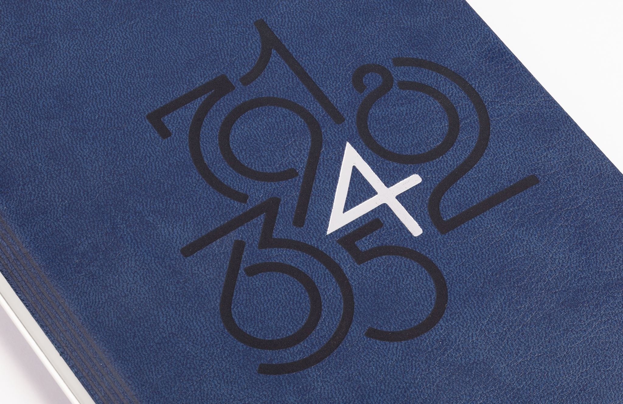 Ежедневник недатированный "Аскона", формат А5, гибкая обложка, синий, металл, кожзам