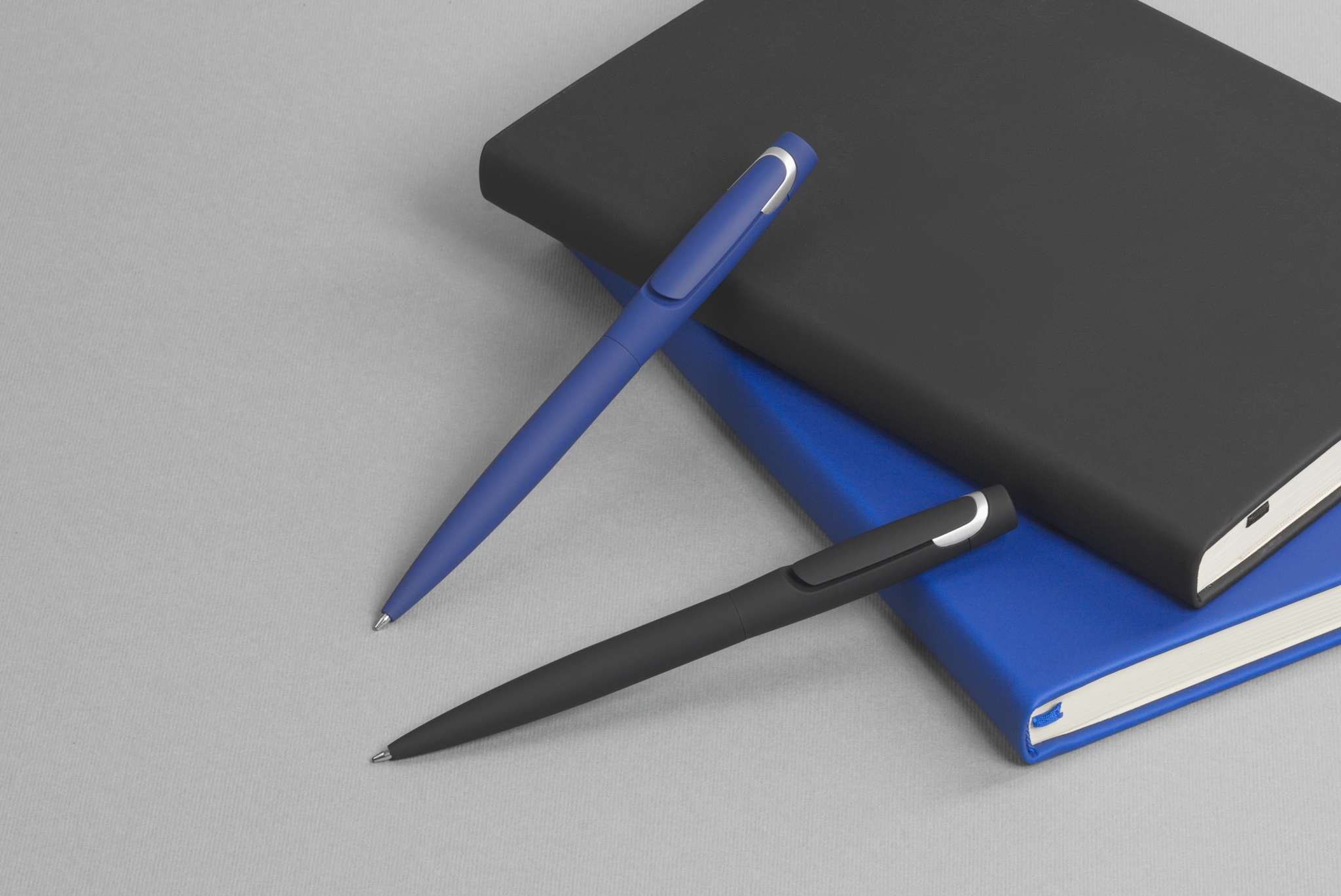 Ручка шариковая "Saturn" покрытие soft touch, синий, металл/пластик/soft touch