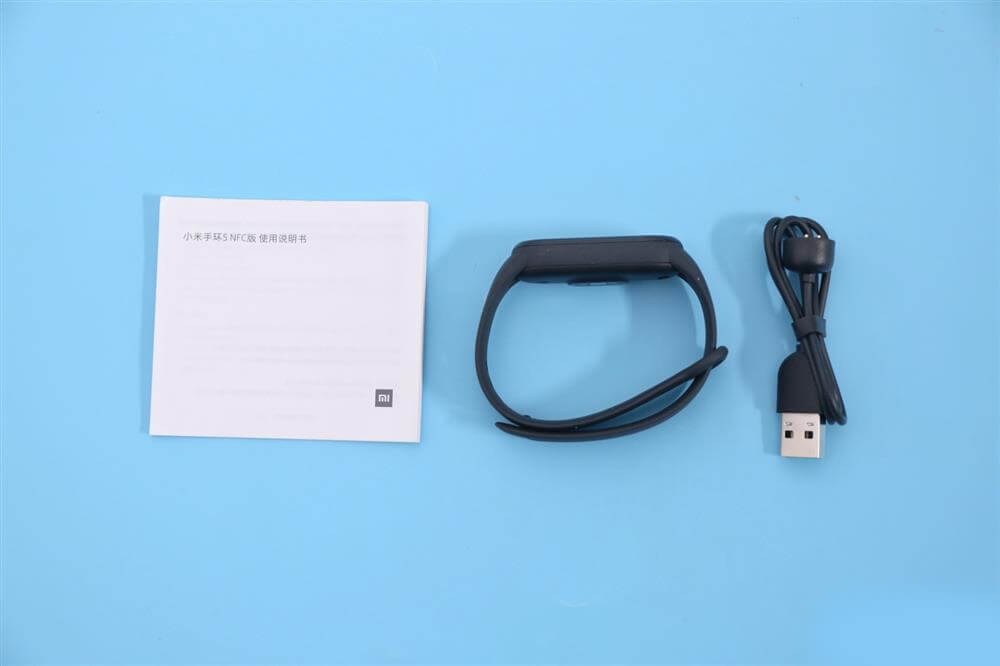 Смарт-браслет Xiaomi Mi Smart Band 5, черный, черный, пластик