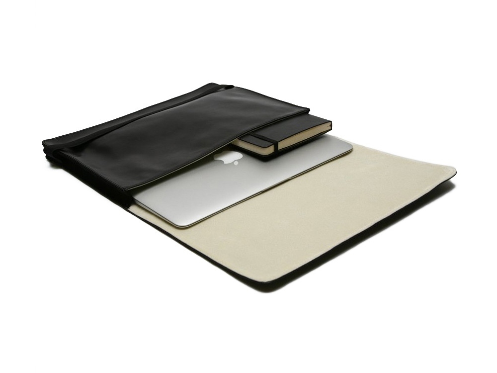Чехол для ноутбука Laptop Case 15", черный, пластик
