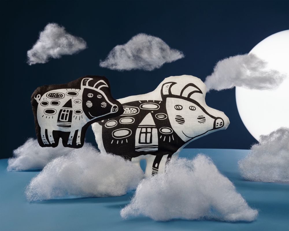 Игрушка «Свинка, витающая в облаках», белая, белый, лен; наполнитель - синтепон
