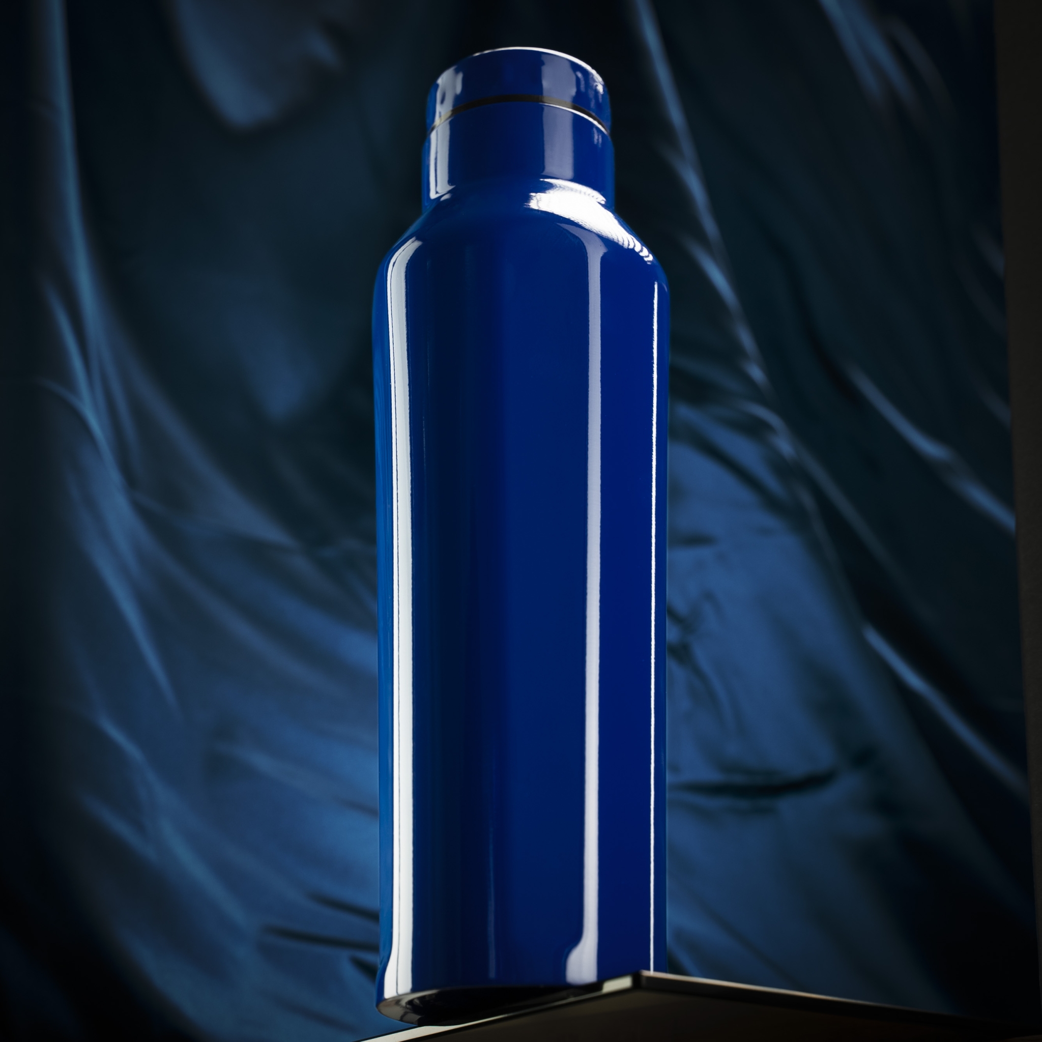 Термобутылка для напитков E-shape (синий), синий, металл