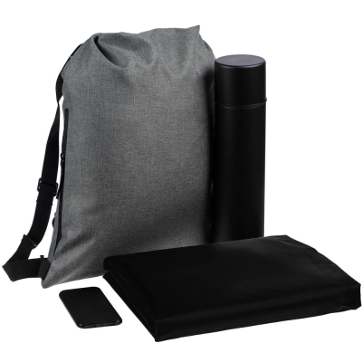 Набор Campani, черный, черный, 300d, покрытие софт-тач; дождевик - полиэстер 100%, термос - нержавеющая сталь; пластик; аккумулятор - пластик, плотность 60 г/м²; таффета; рюкзак - полиэстер