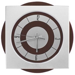 Часы настенные "ИНТЕРВАЛ"; D=31,5 см; H=4 см; дерево, пластик; лазерная гравировка, коричневый, белый, дерево, пластик