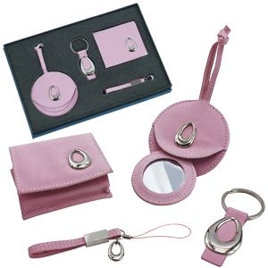 Набор: брелок, визитница, зеркало и подвеска для мобильного телефона; розовый; 20,7х22,6 см; искуccт, розовый, кожзам