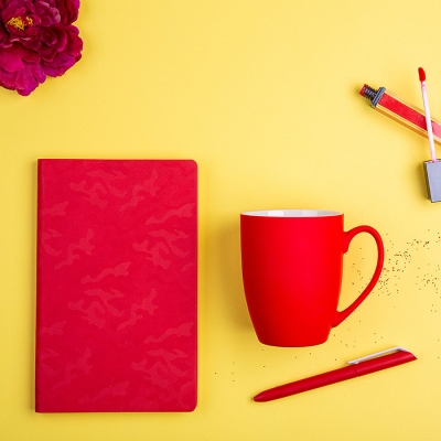 Набор подарочный RUBY BABE: бизнес-блокнот, ручка, кружка, коробка, стружка, красный, красный, несколько материалов