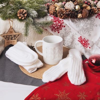 Набор подарочный WINTER WELL: кружка, варежки, носки, белый, бежевый, несколько материалов