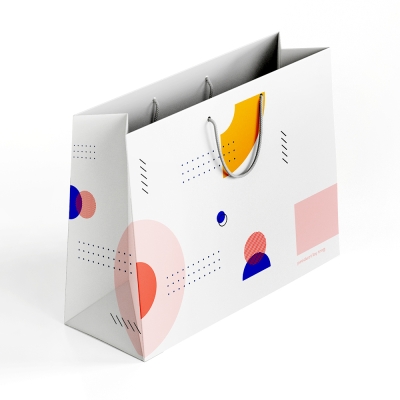 Бумажный пакет  400х300х100 горизонтальный из мелованной бумаги с ламинацией и офсетной печатью с индивидуальным дизайном