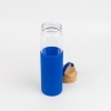 Бутылка стеклянная с силиконовой манжетой и бамбуковой крышкой  Glass, синяя, синий